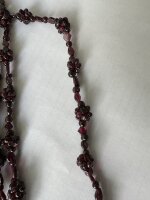 Halskette, Granat, "Brombeere", 60 cm.
